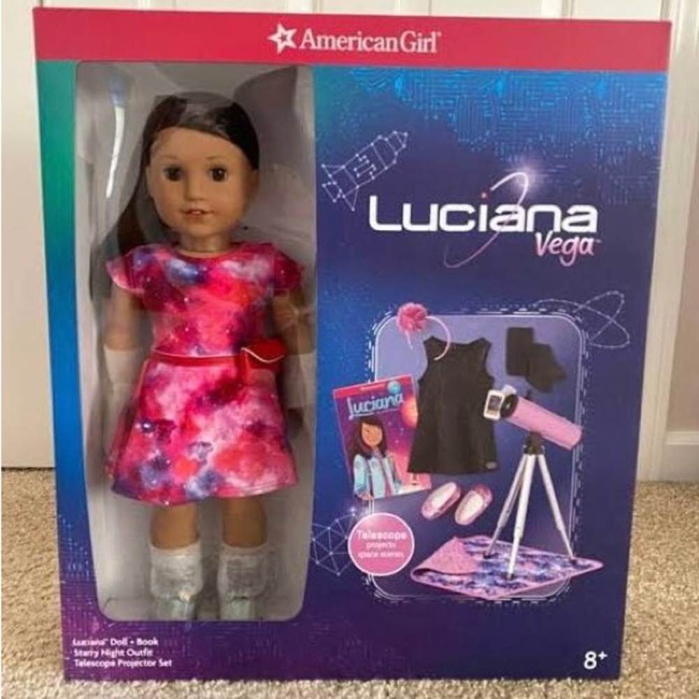 NIB Girl of the Year GOTY 2018 Luciana Vega gift set
